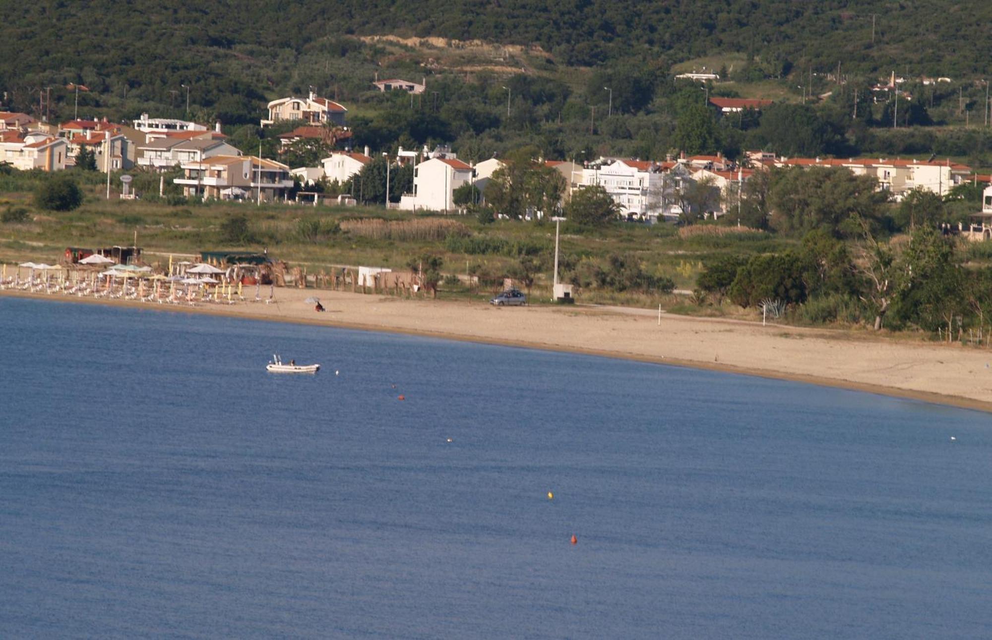 Kavala Beach Hotel Apartments Nea Iraklitsa Экстерьер фото