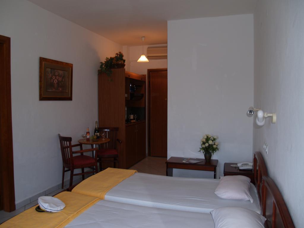 Kavala Beach Hotel Apartments Nea Iraklitsa Номер фото